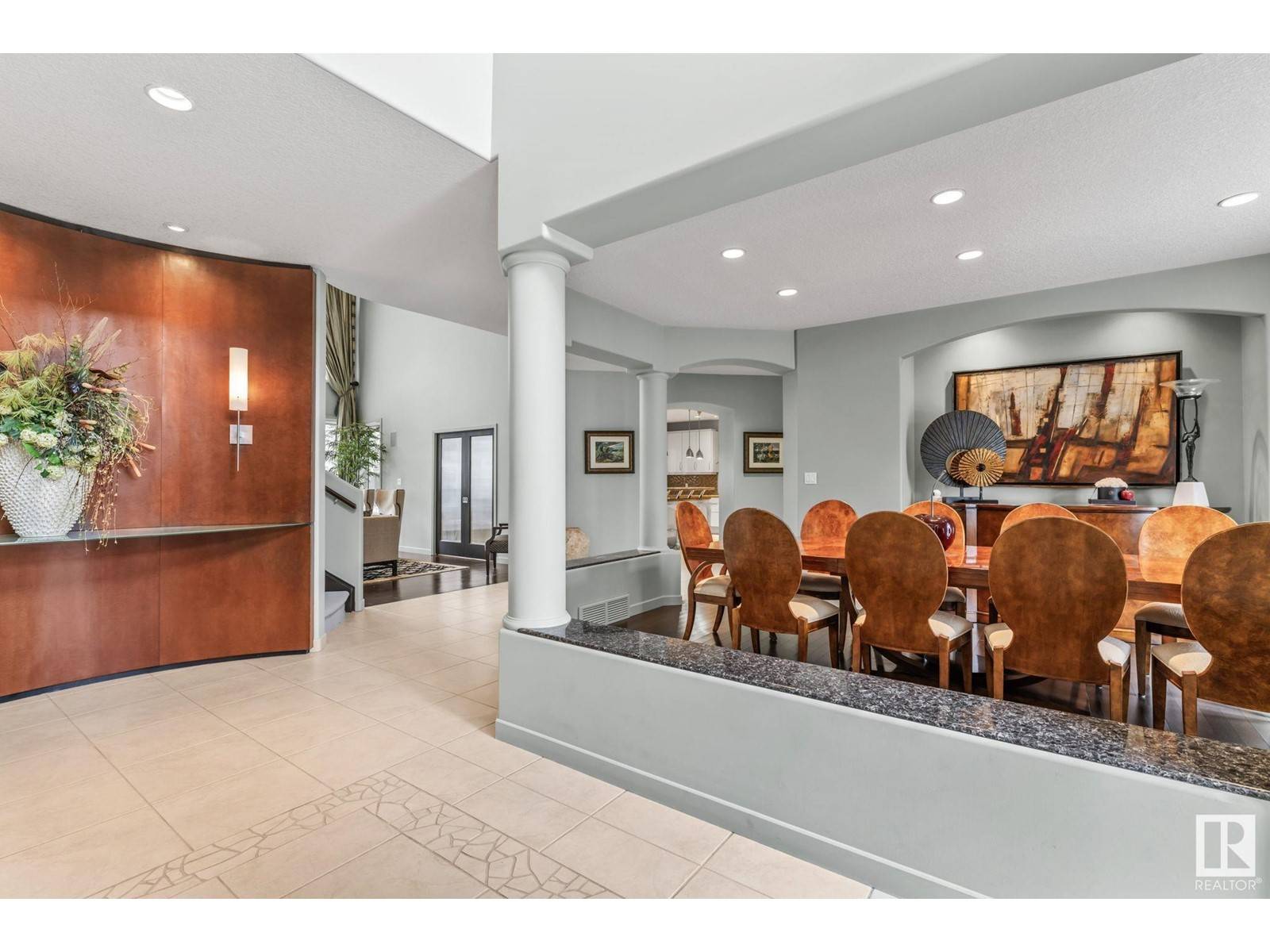 Edmonton, AB T6R2X1,473 HEFFERNAN DR NW
