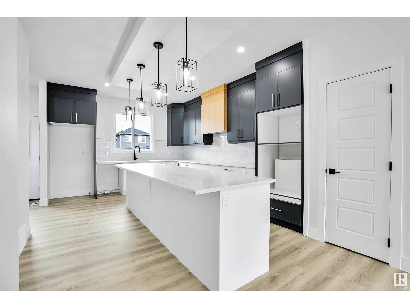 St. Albert, AB T8N8B2,20 RESPLENDENT WY