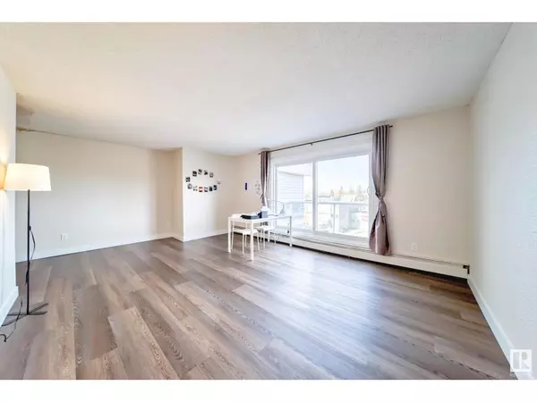 Edmonton, AB T5N1P2,#404 10624 123 ST NW