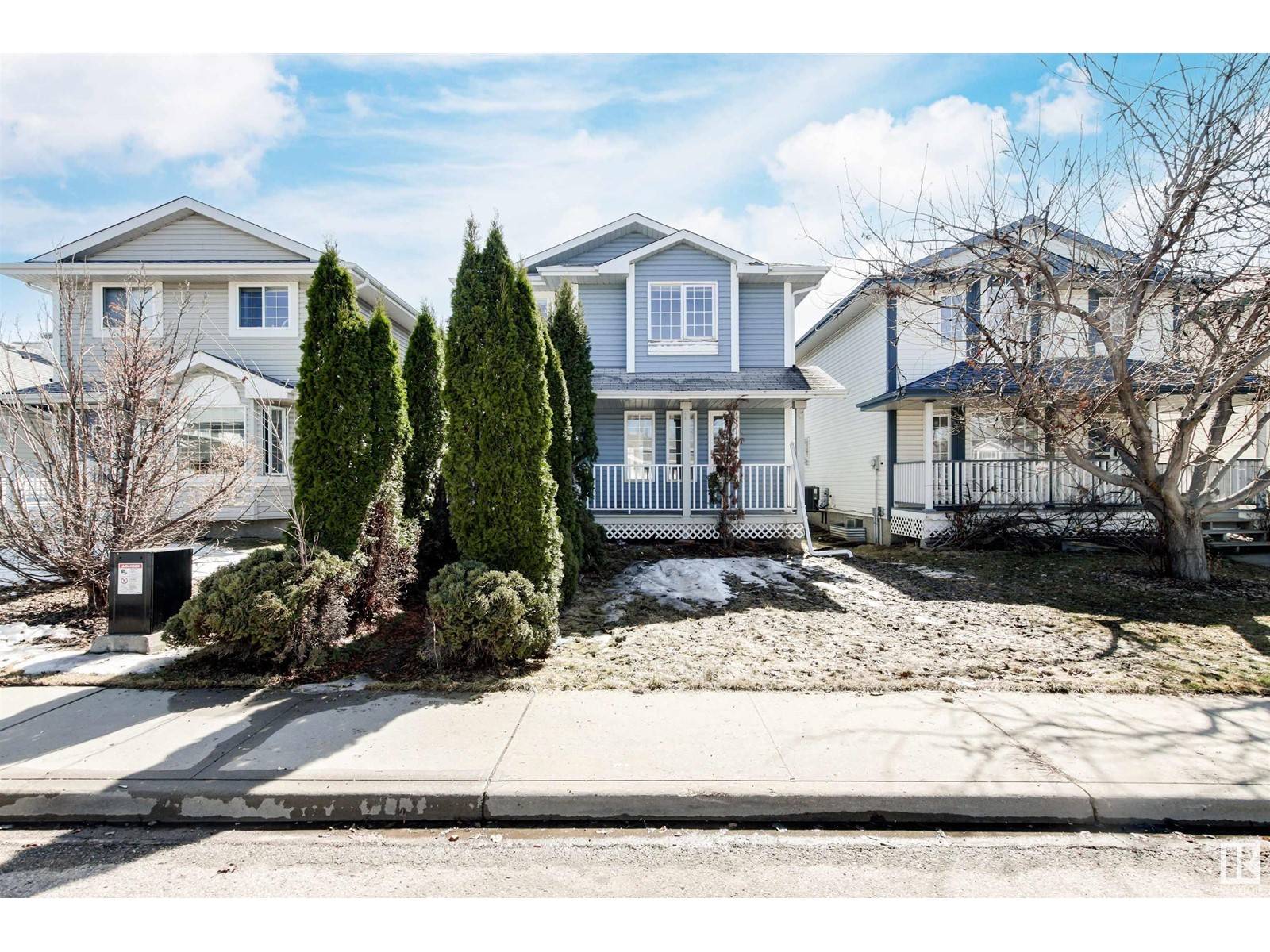 11823 9 AV NW, Edmonton, AB T6J7A1