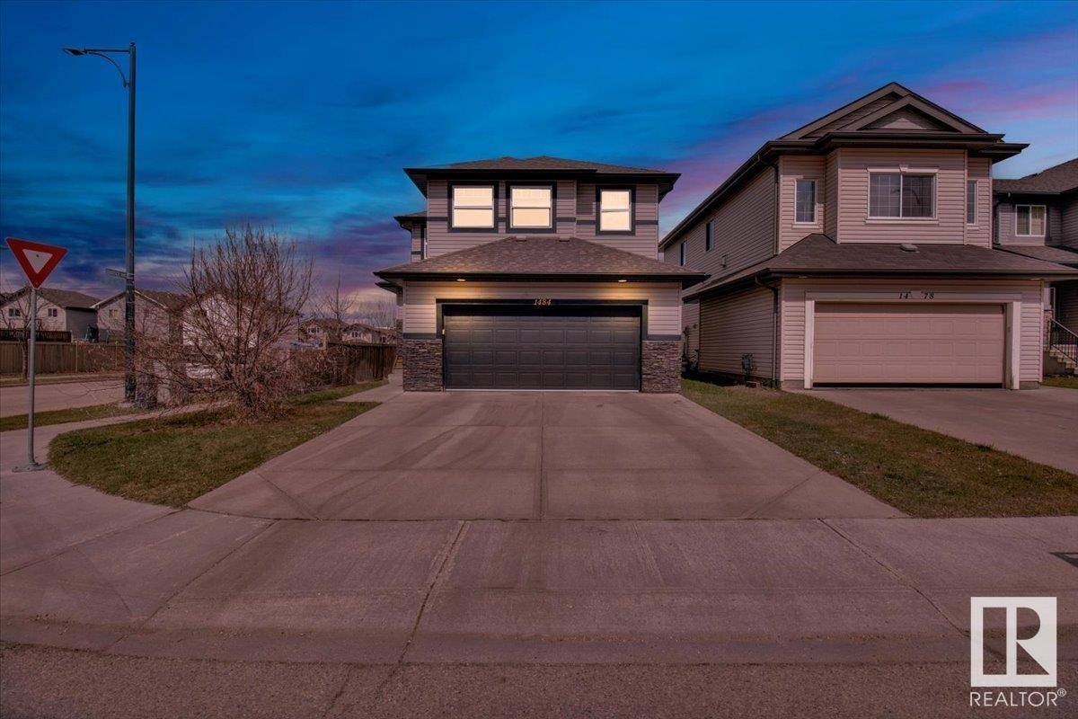 Edmonton, AB T6T0J1,1484 37B AV NW