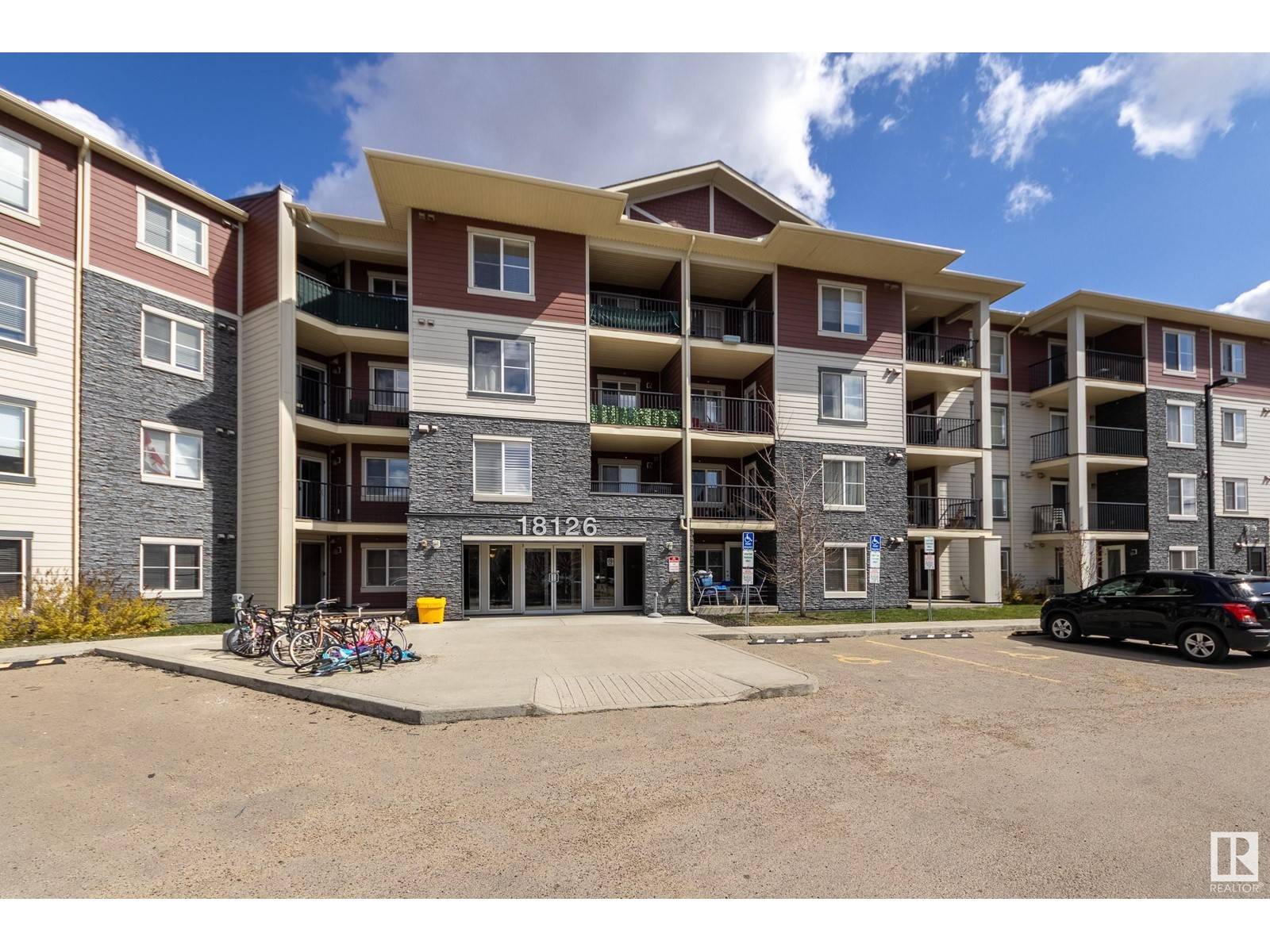 Edmonton, AB T5Z0N7,#213 18126 77 ST NW