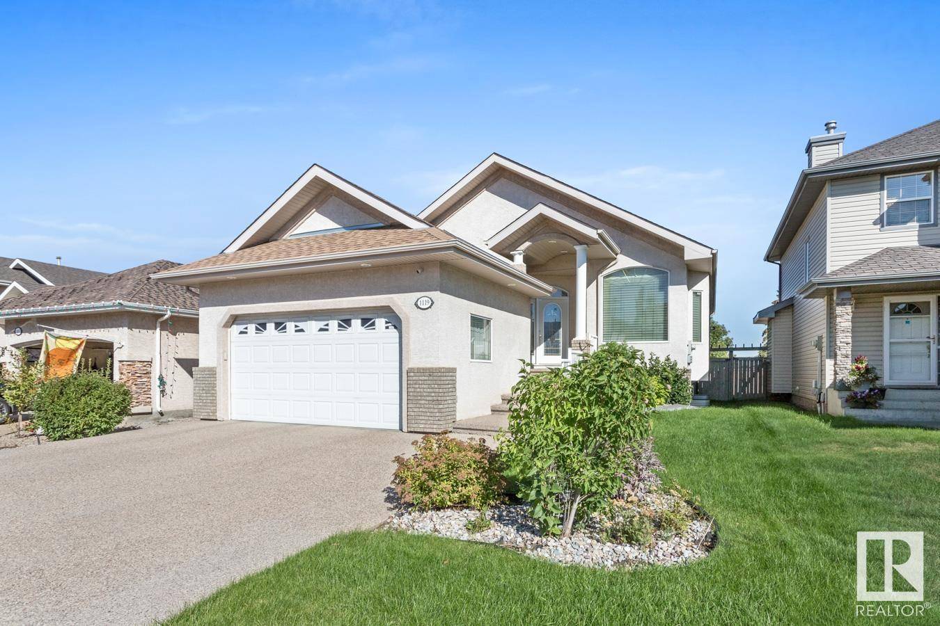 Edmonton, AB T6R2Z3,1119 LINCOLN CR NW