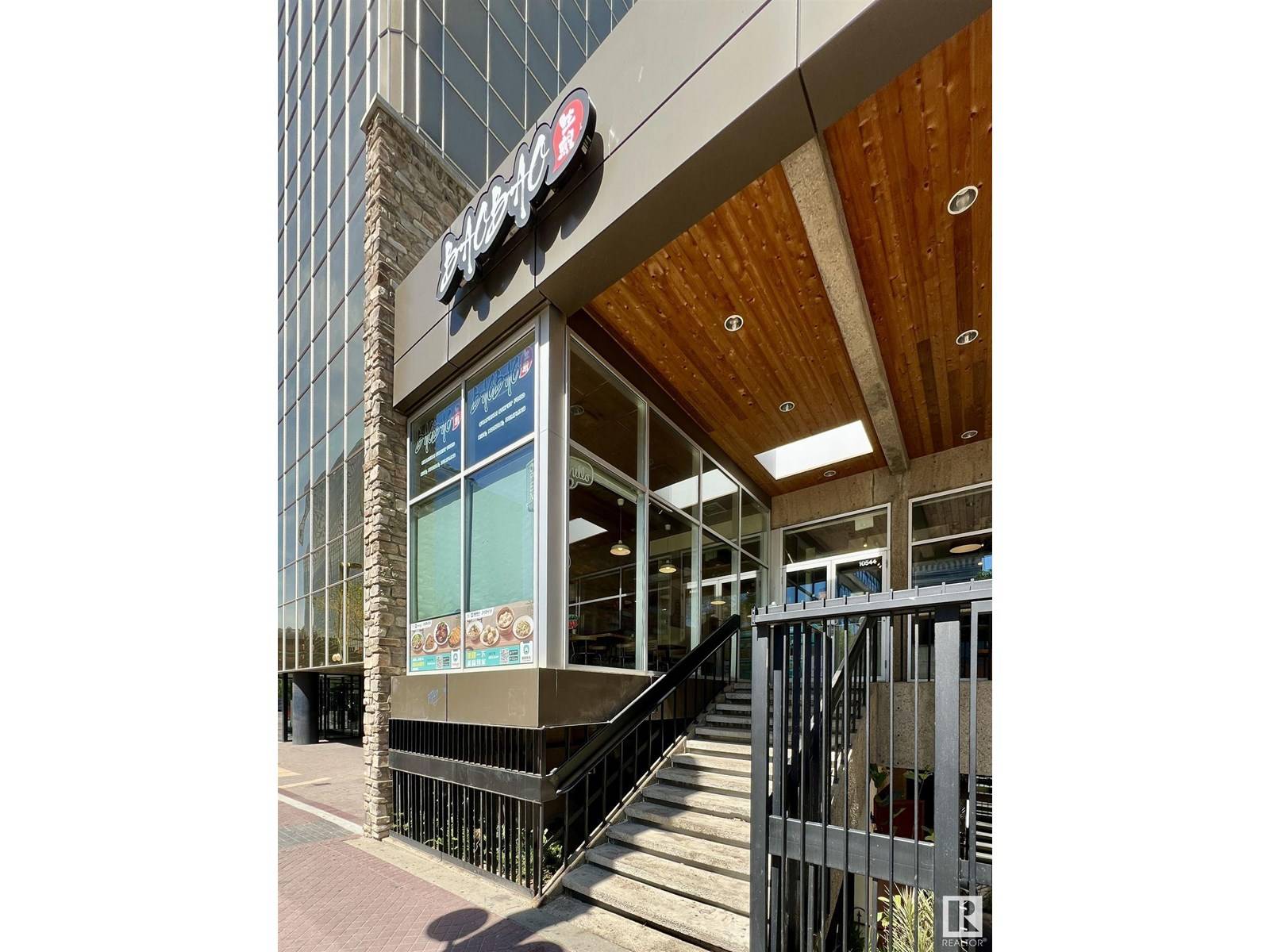 10544 Jasper AV NW, Edmonton, AB T5J1Z7