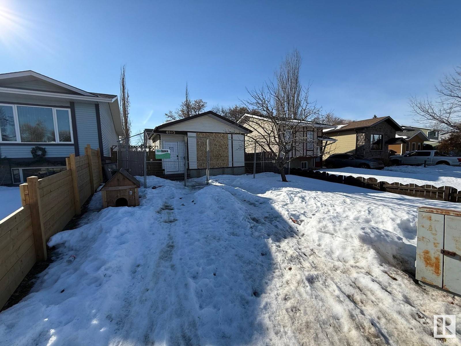4805 44 AV, Beaumont, AB T4X1G3