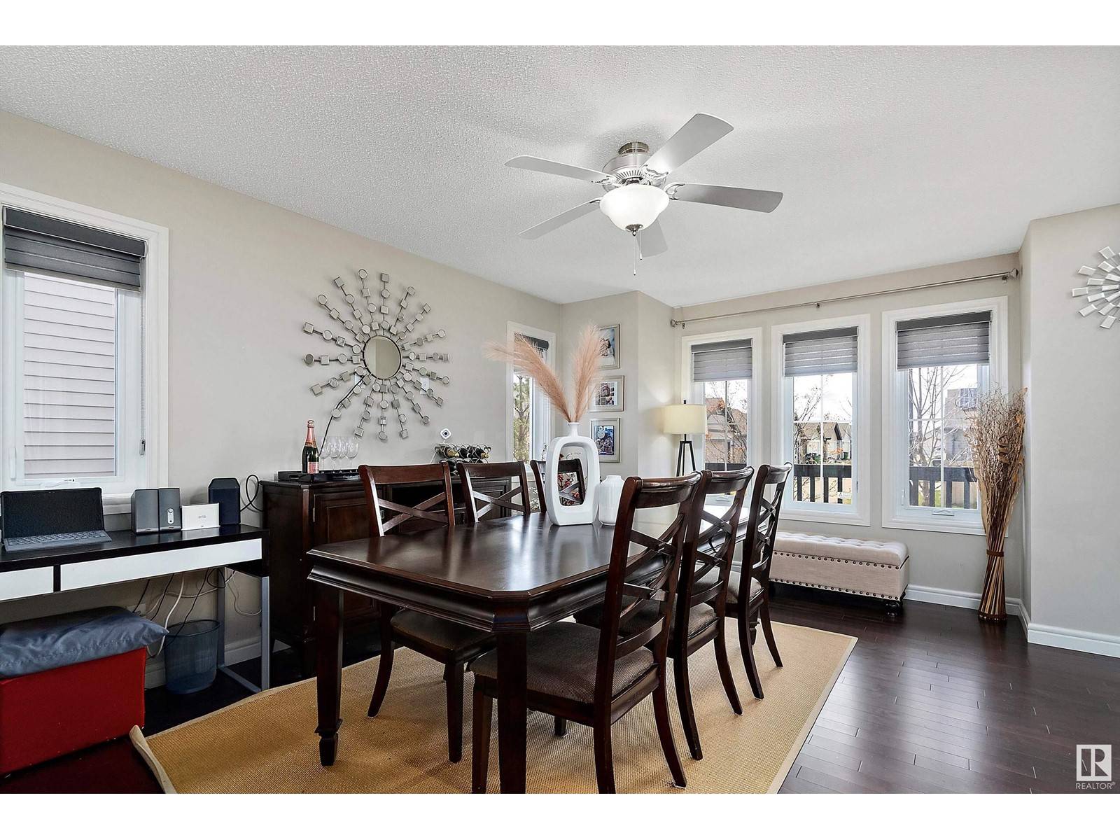 Edmonton, AB T6X0P6,1723 56 ST SW