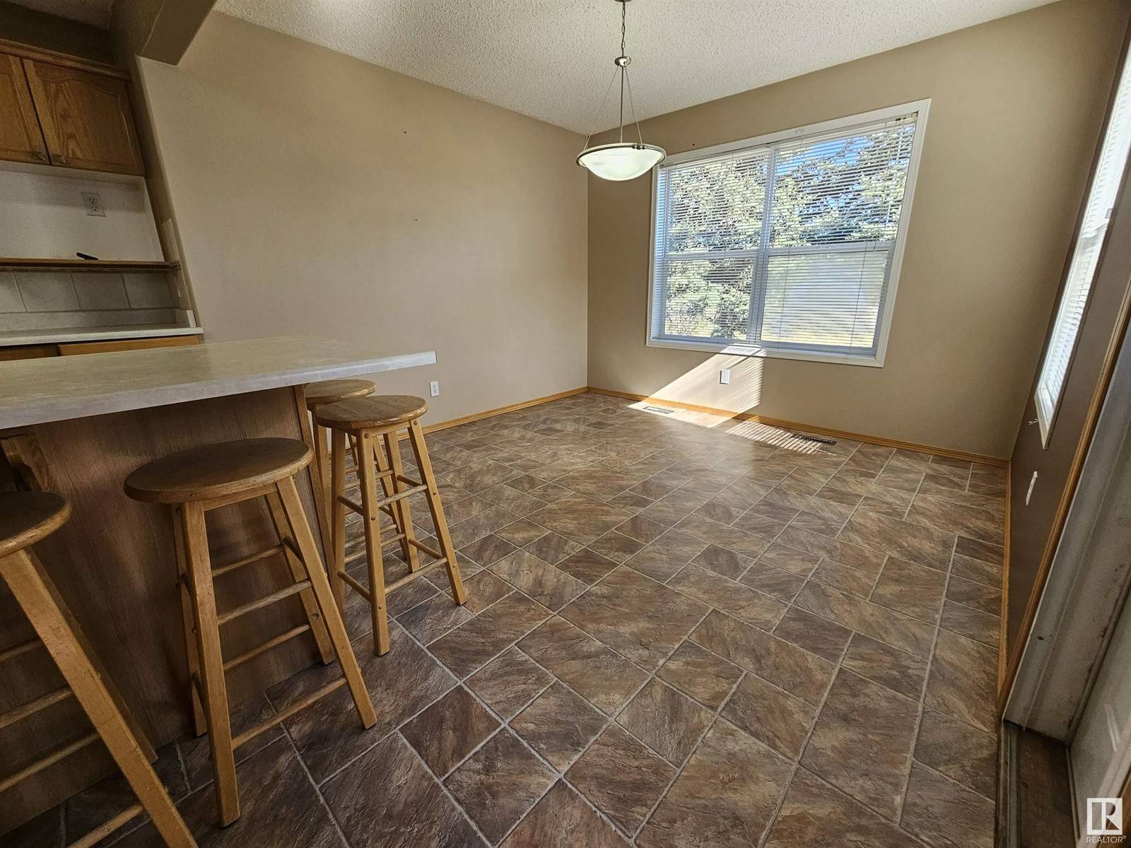 Stony Plain, AB T7Z2A6,26 HARMONY COURT W