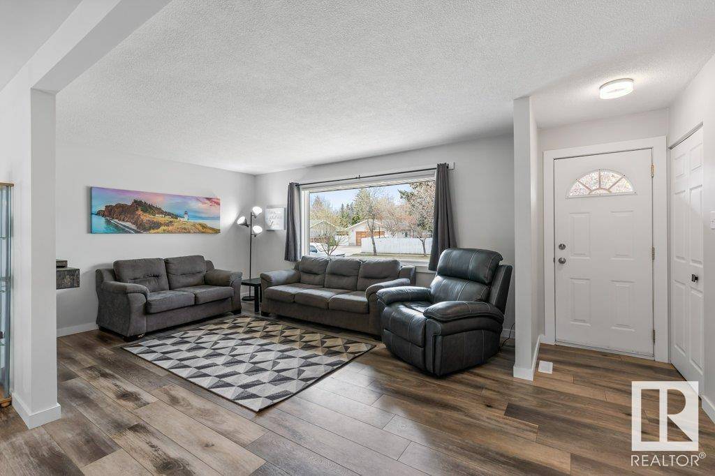 St. Albert, AB T8N0K1,56 SPRINGFIELD CR
