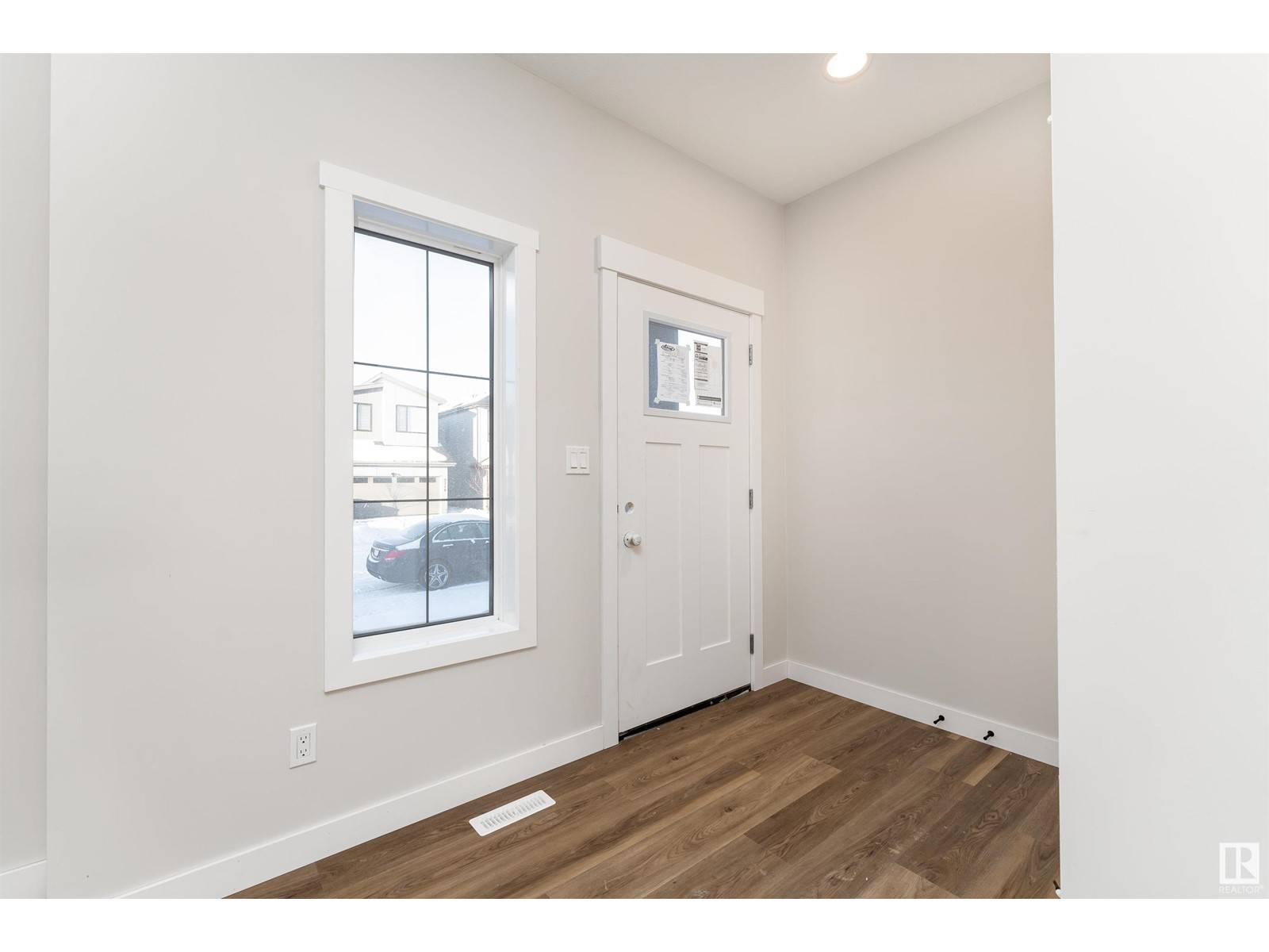 Edmonton, AB T5T7T1,9351 222 ST NW