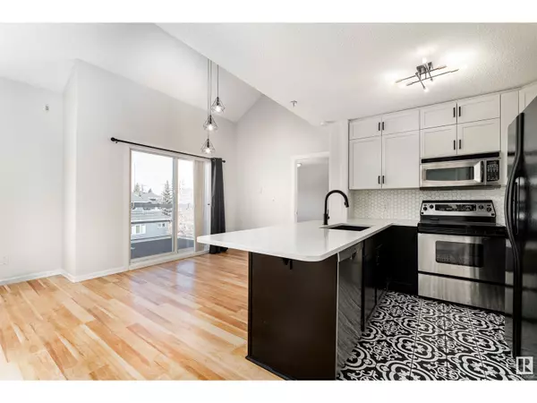Edmonton, AB T6E4J9,#305 8536 106A ST NW