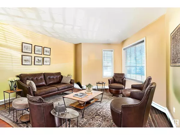 Edmonton, AB T6L6V9,#59 1033 YOUVILLE W NW