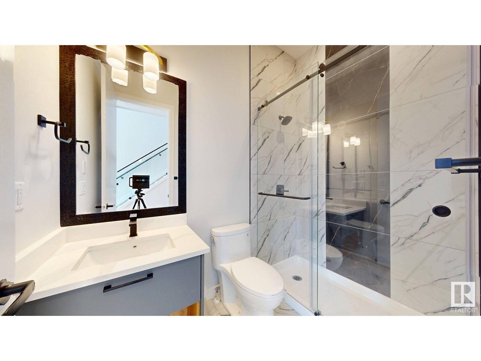 Edmonton, AB T6W1A6,6724 CRAWFORD WY SW