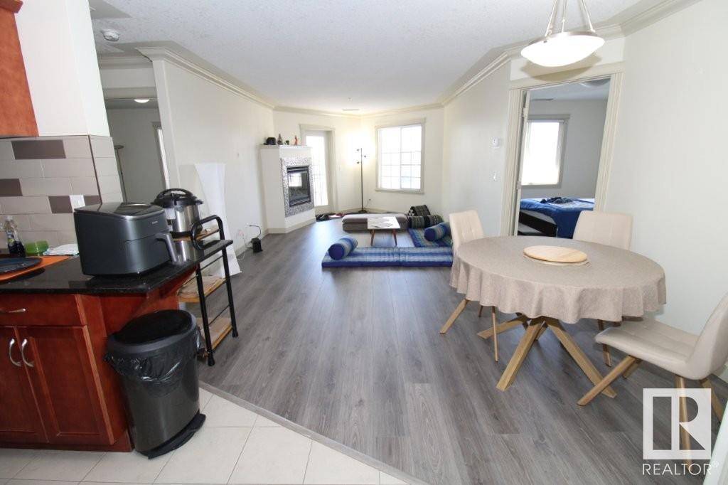 Edmonton, AB T5Y0V3,#315 16235 51 ST NW