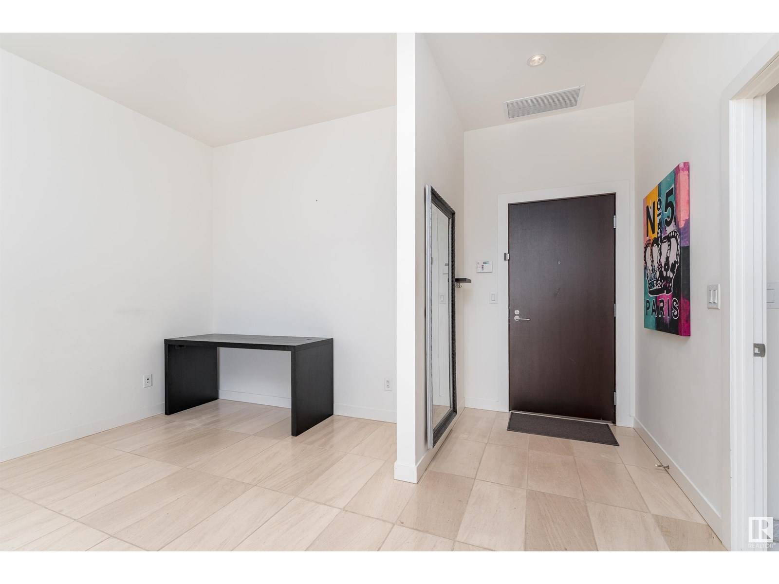 Edmonton, AB T6J3T1,#806 2612 109 ST NW