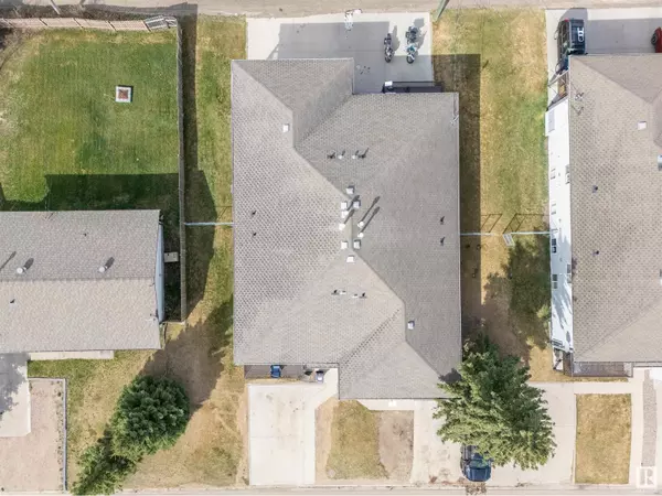 Cold Lake, AB T9M1Y4,#1B 4716 49 ST