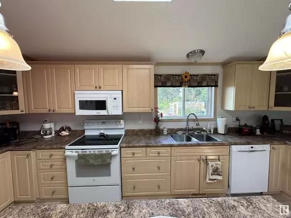 Rural Westlock County, AB T0G2J0,58524 RR 241