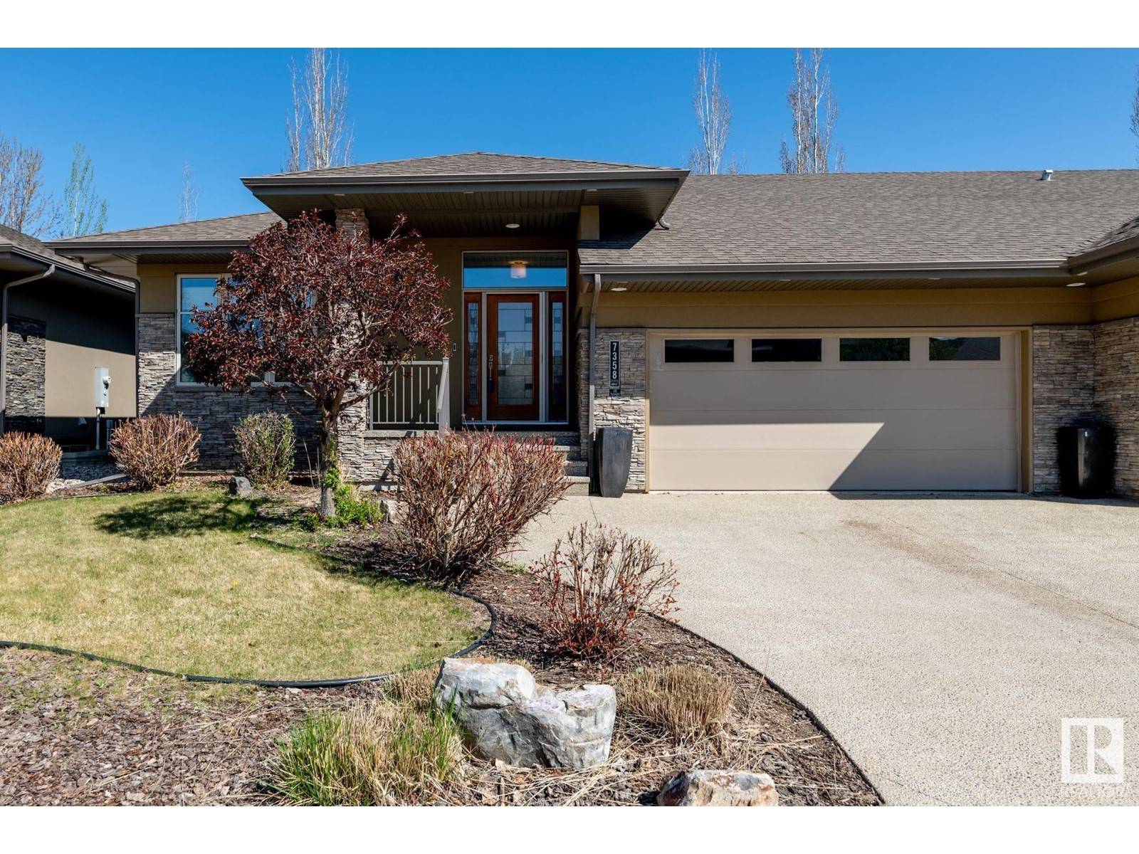 7358 May CM NW, Edmonton, AB T6R0V7