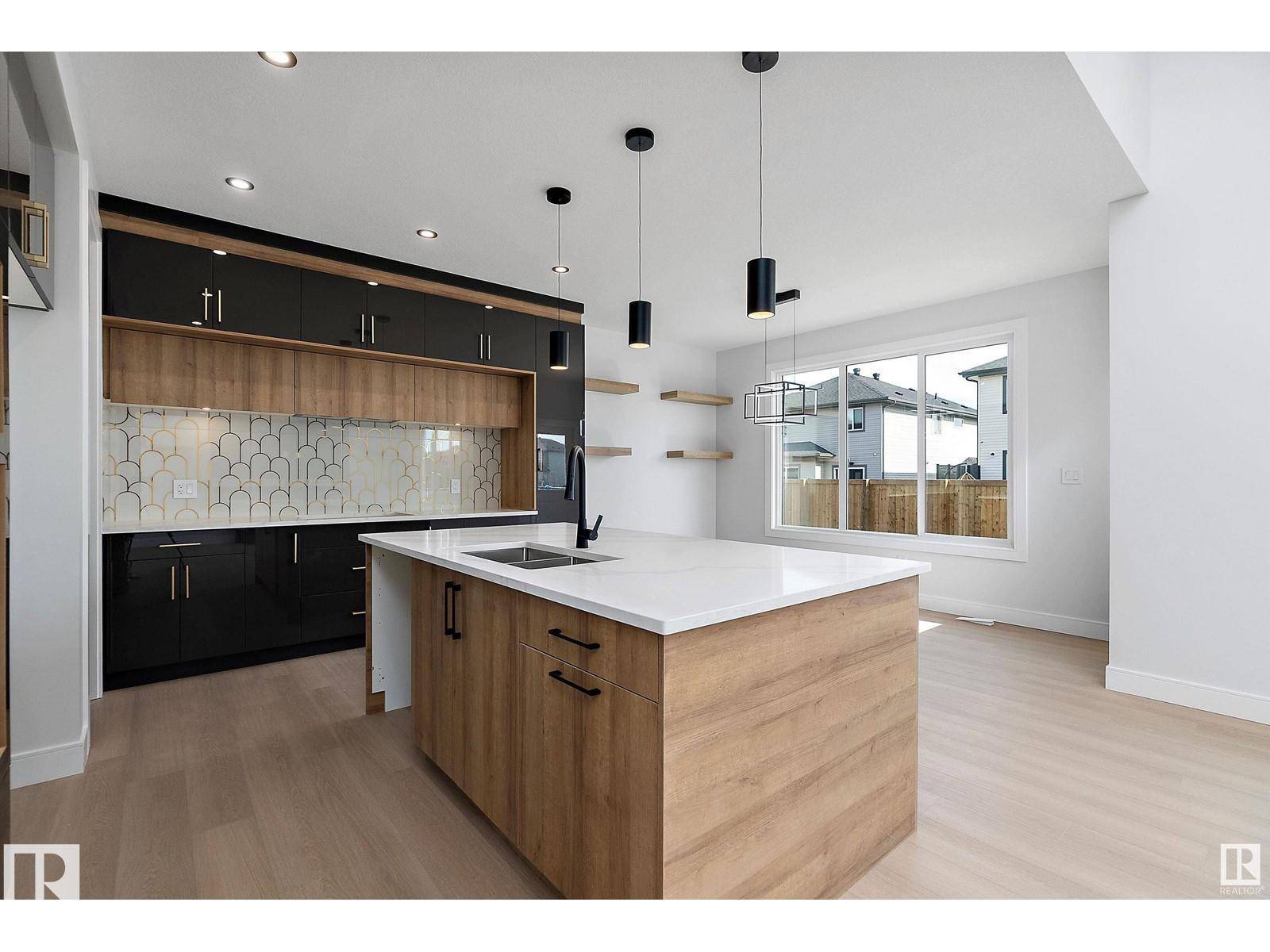 Devon, AB T9G0M7,768 Astoria WY
