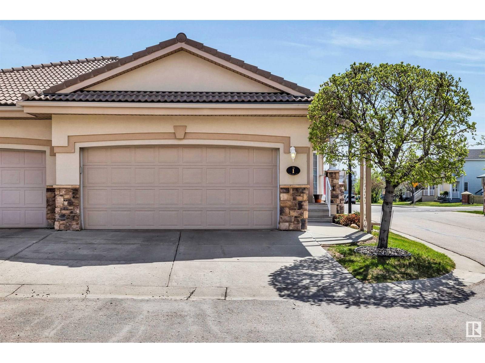 #1 13808 155 AV NW, Edmonton, AB T6V1T8