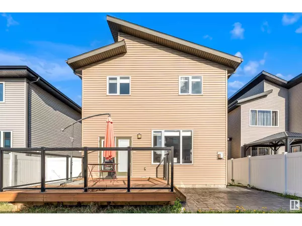 Edmonton, AB T5Y4G9,16756 60 ST NW