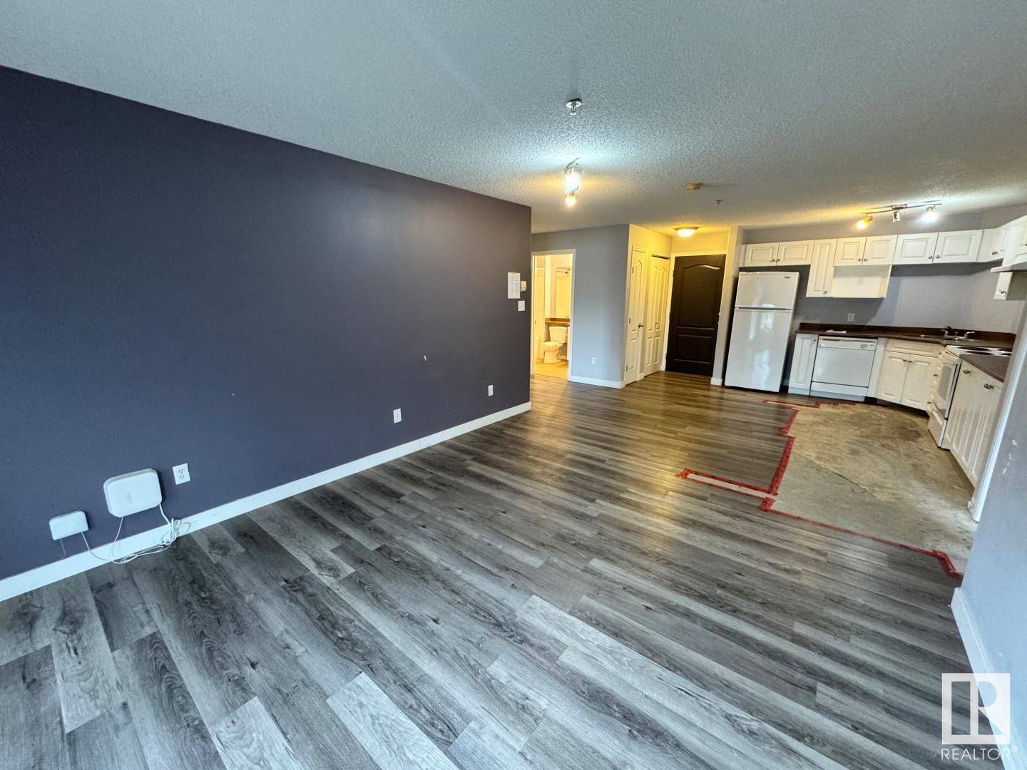 Edmonton, AB T5X1G2,#214 111 EDWARDS DR SW