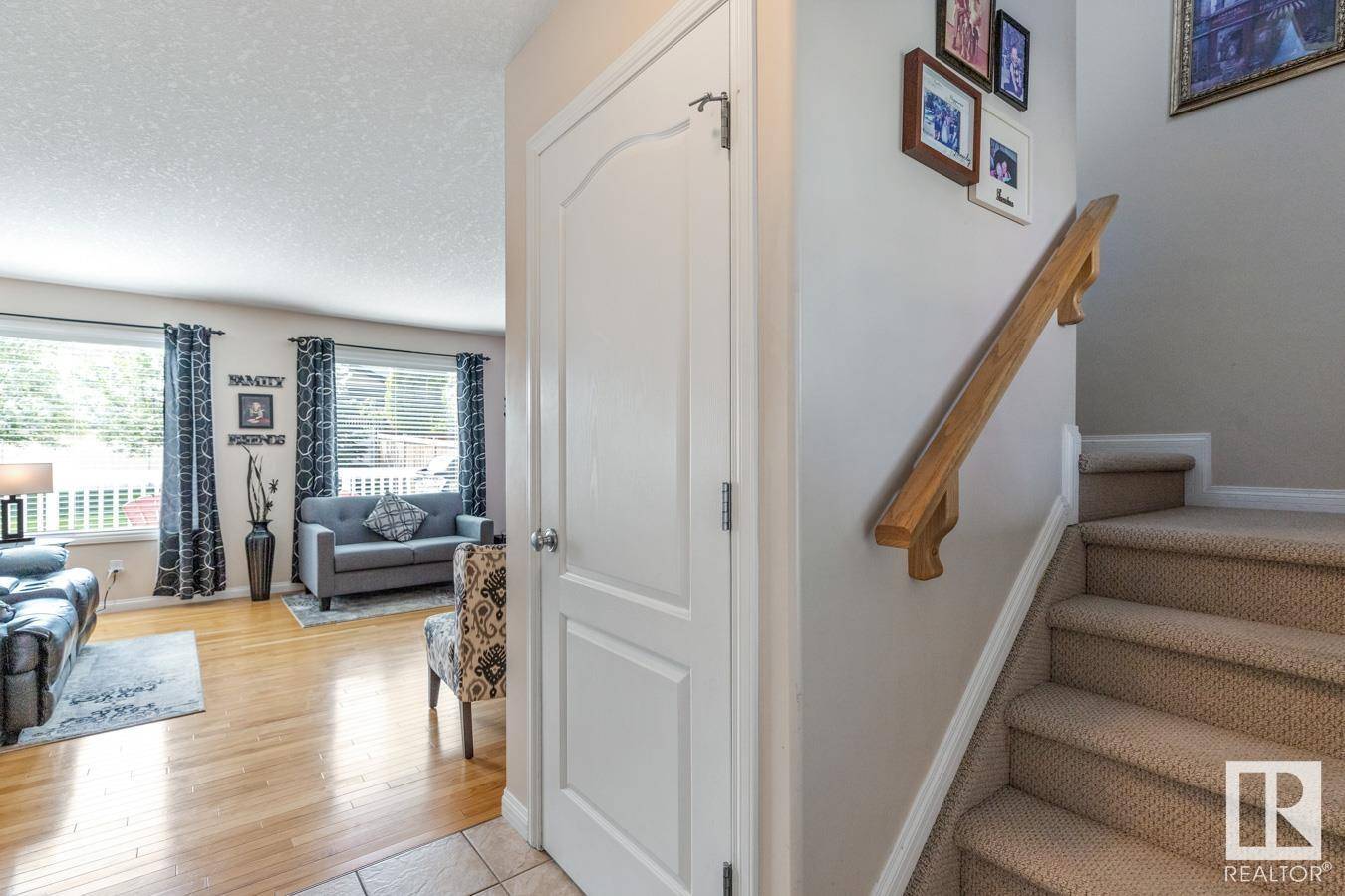 Spruce Grove, AB T7X4M2,27 DEER PARK BV