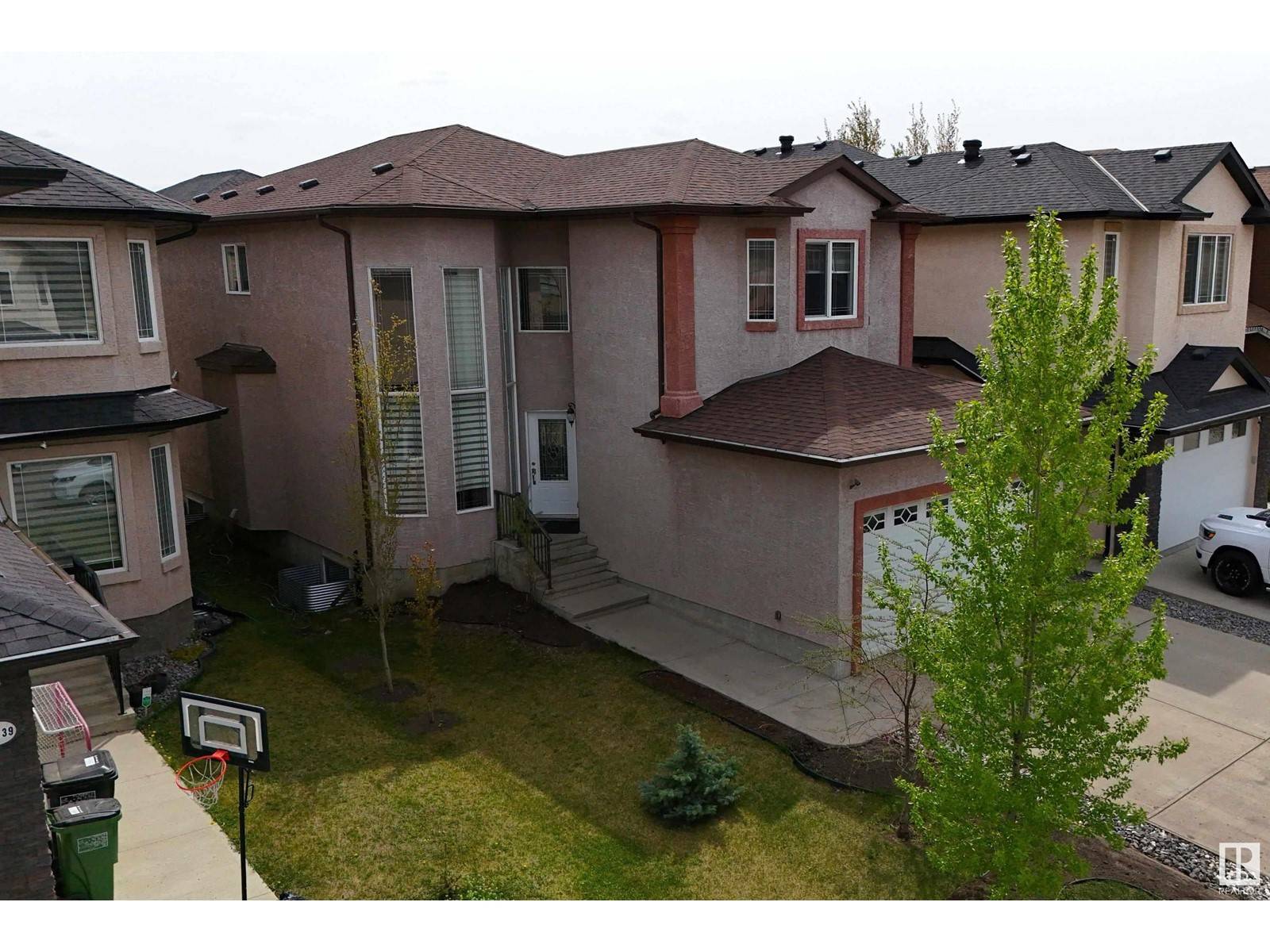 Edmonton, AB T5Y0Z7,16737 62 ST NW