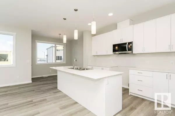 Edmonton, AB T5Y4H3,17545 62A ST NW