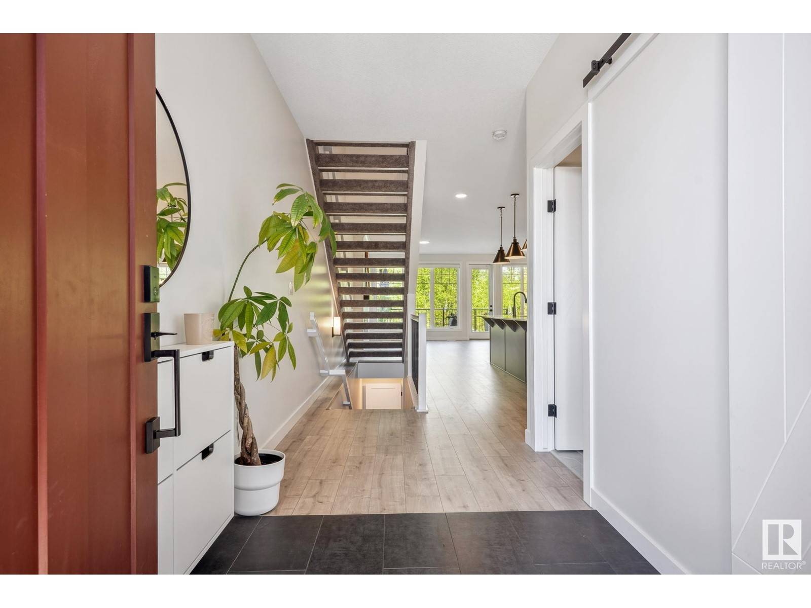 Edmonton, AB T6M0Y9,1356 ENRIGHT LANDING LD NW