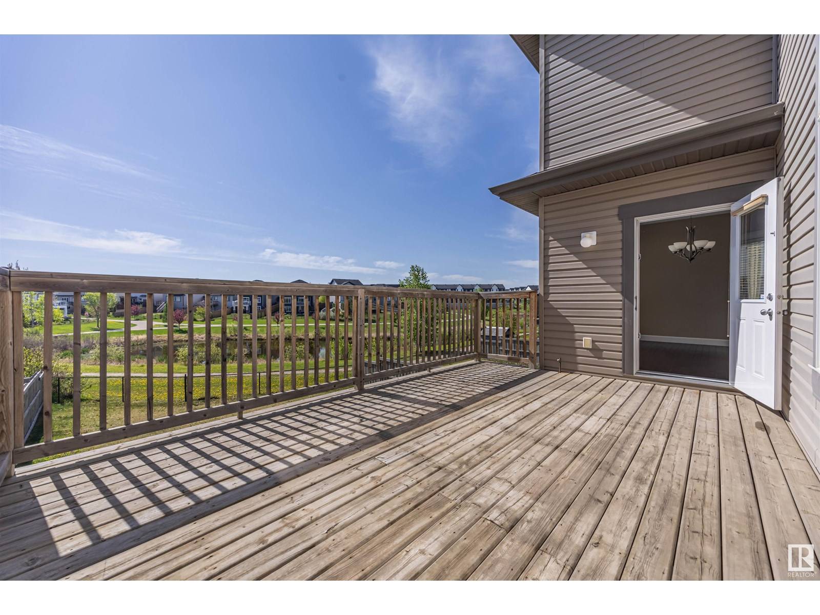 Edmonton, AB T6W0Z6,3527 CLAXTON CR SW SW