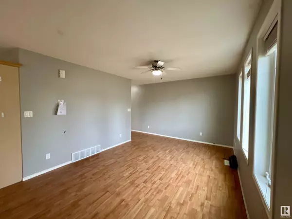 St. Paul Town, AB T0A3A1,5337 51 AV
