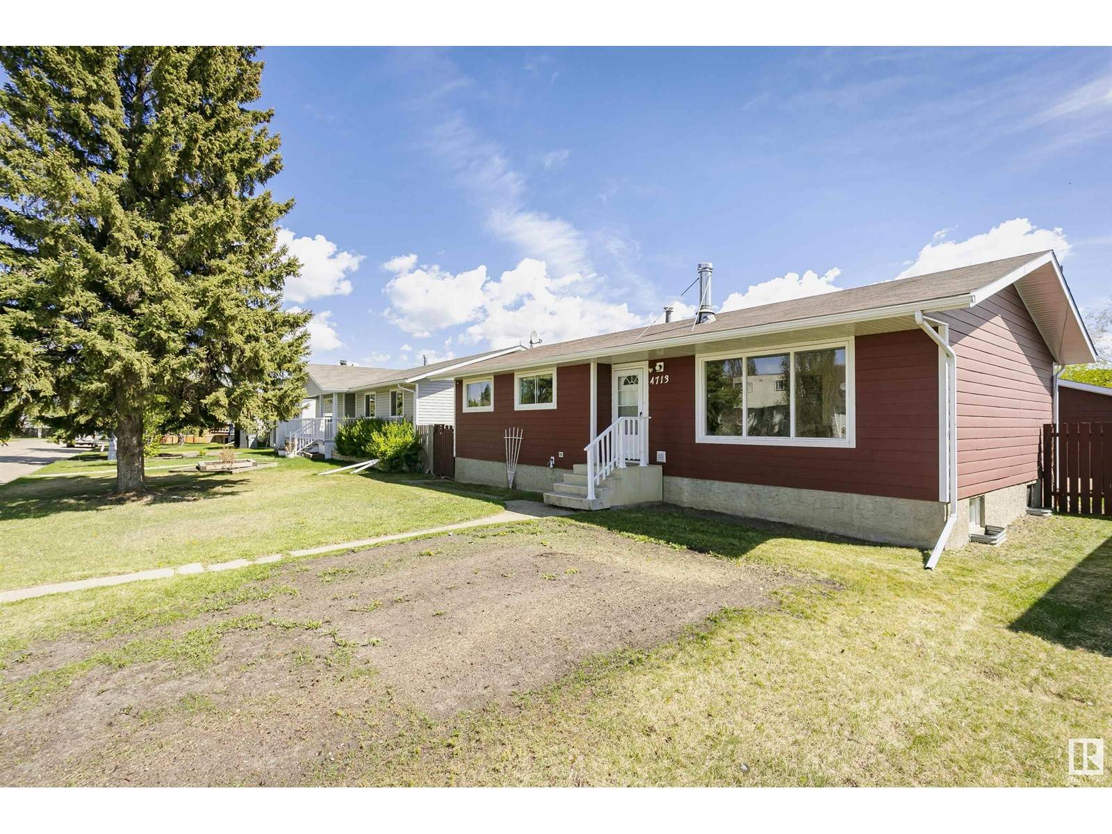 Legal, AB T0G1B0,4713 51 ST