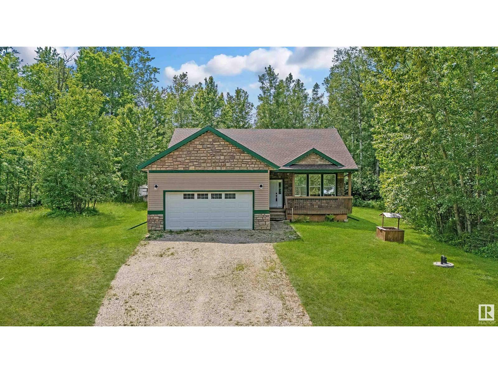 3 Poppy PL, Rural Lac Ste. Anne County, AB T0E0V0