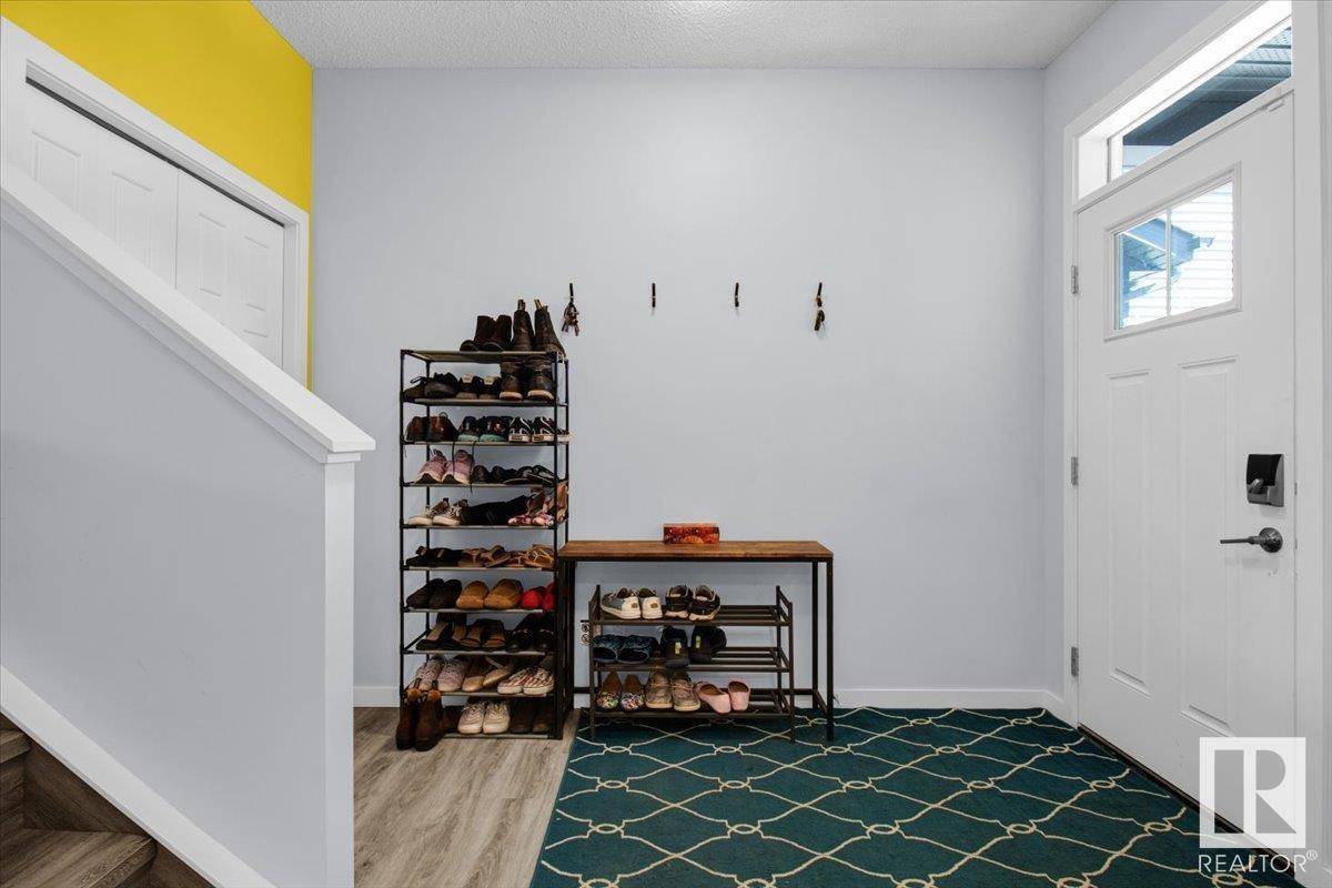 Edmonton, AB T6W4N5,1462 DARBY GREEN GR SW