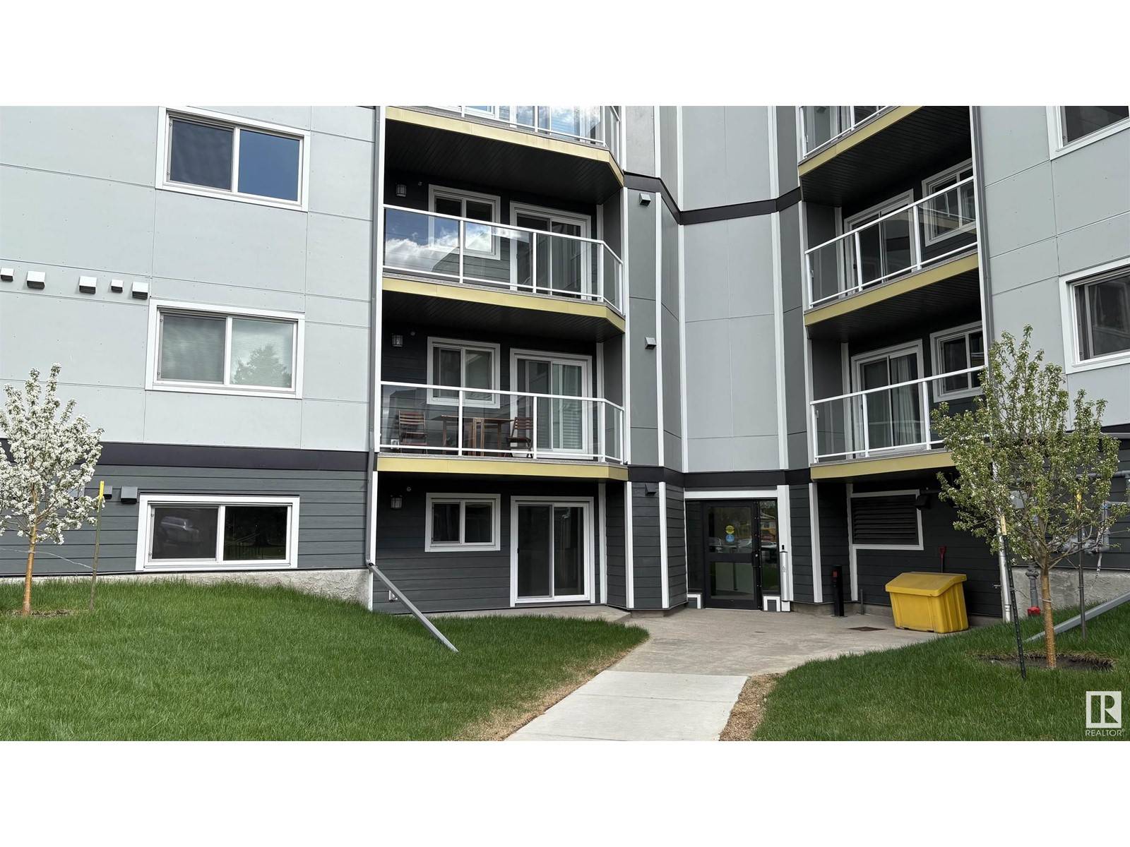 Edmonton, AB T5T3A7,#109 9504 182 ST NW