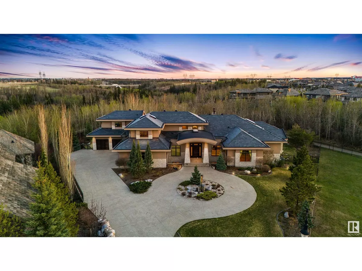 Edmonton, AB T6R0J6,4806 MACTAGGART CREST CT NW