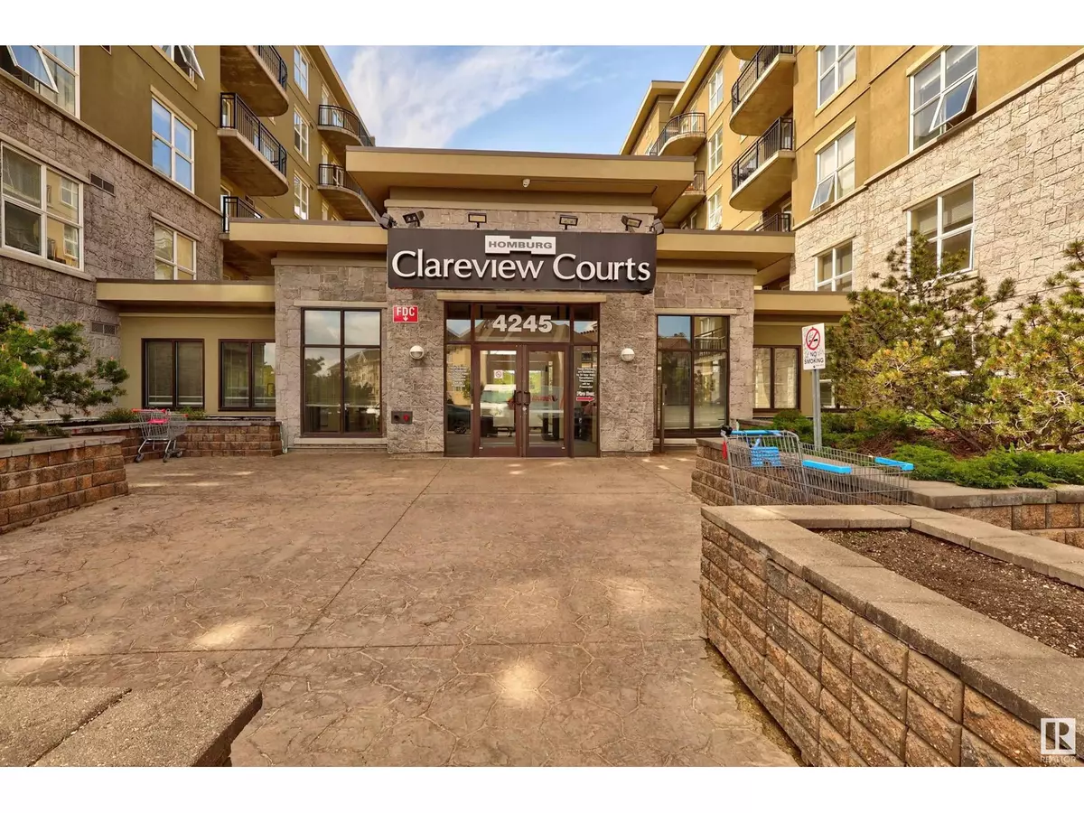 Edmonton, AB T5Y3E8,#1-518 4245 139 AV NW