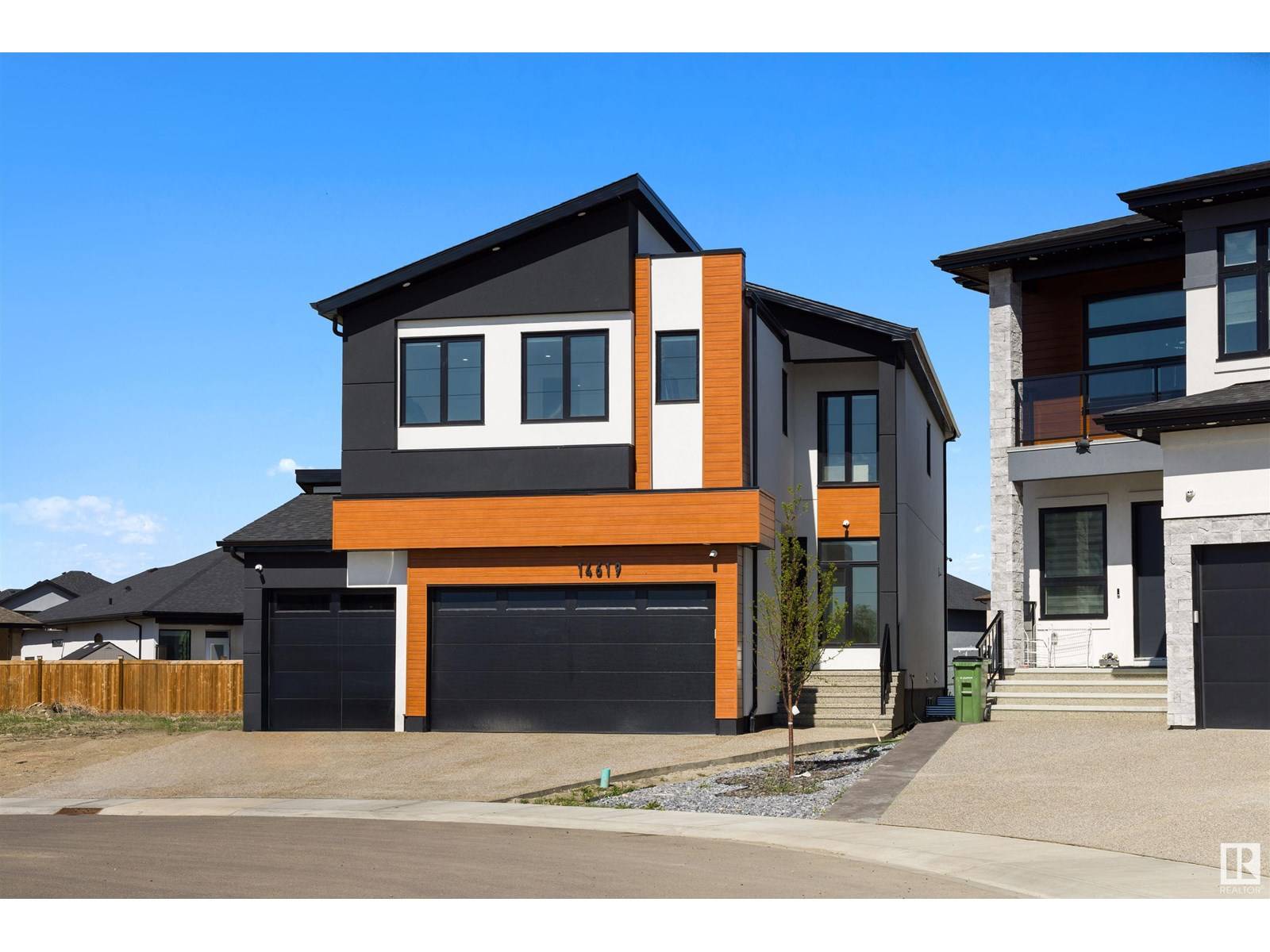 14619 11 ST NW, Edmonton, AB T5Y3Z6