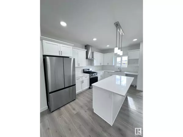 Edmonton, AB T6X3E7,436 29 ST SW