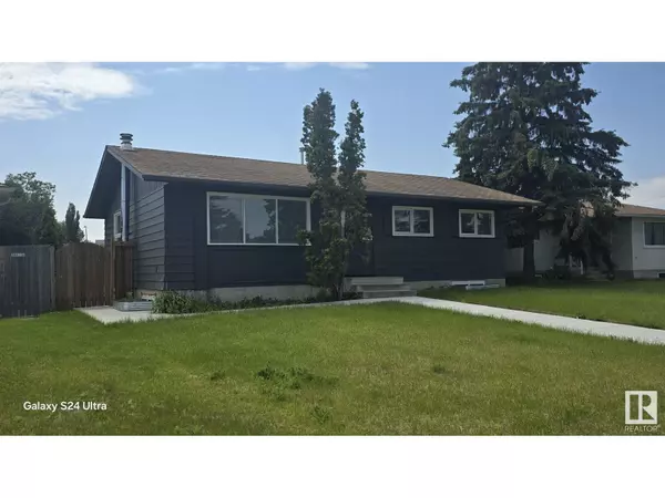 936 KNOTTWOOD S NW, Edmonton, AB T6K3C2