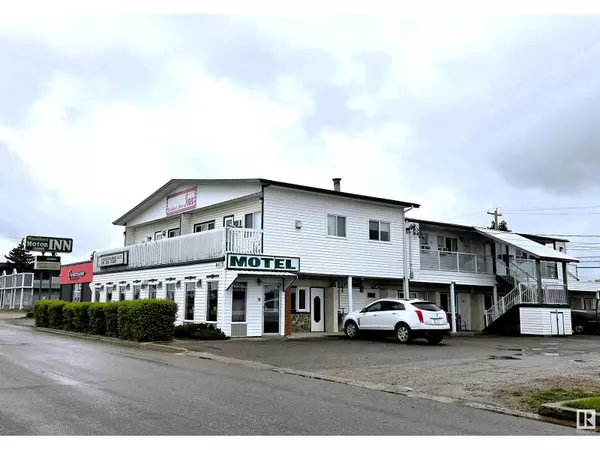 4417 50 AV, St. Paul Town, AB T0A3A3