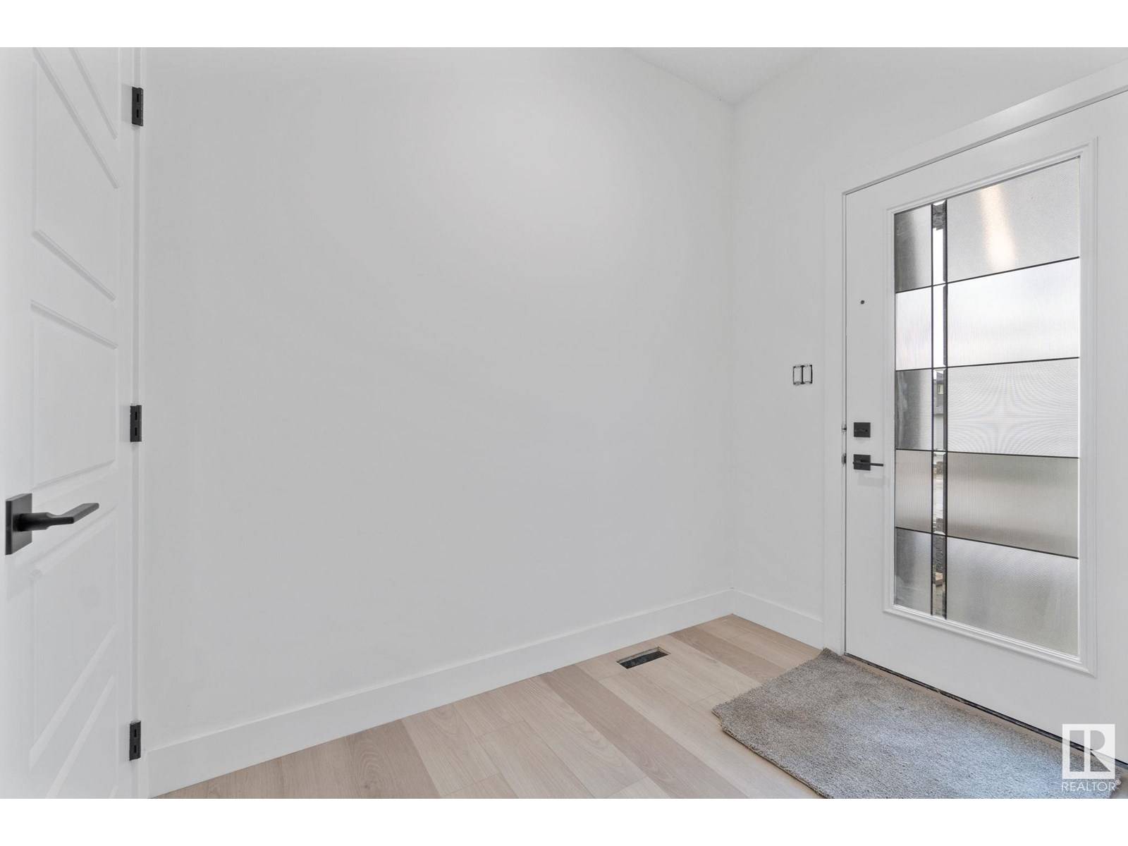 Edmonton, AB T6M1N9,2436 205 ST NW