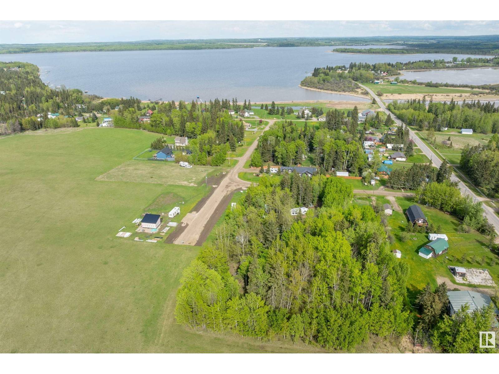 Rural Wetaskiwin County, AB T0C0T0,118 4 ST W