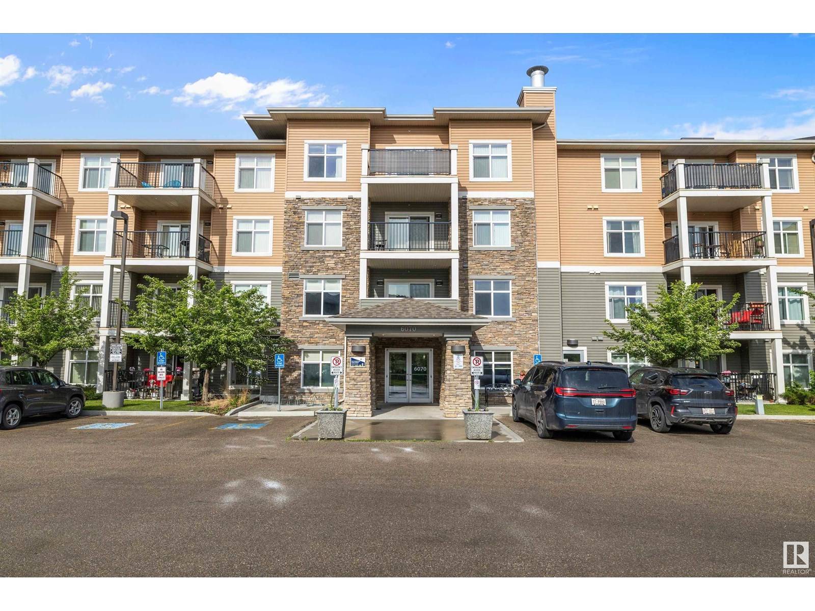 Edmonton, AB T5Z0G8,#314 6070 SCHONSEE WY NW