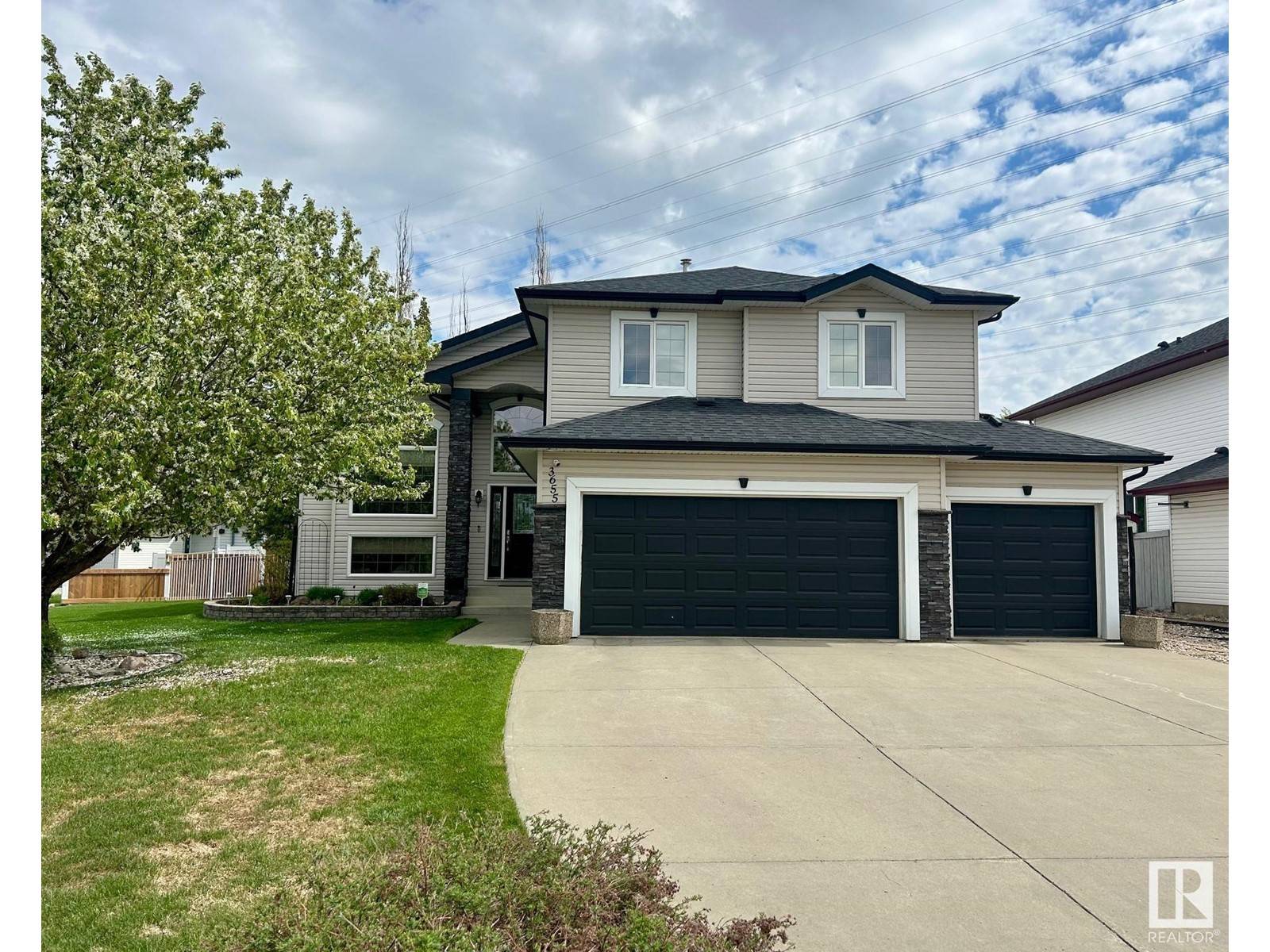 3655 28 ST NW, Edmonton, AB T4T1N4