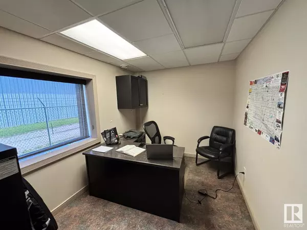 Drayton Valley, AB T7A1S8,5739 50A ST