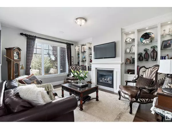 Edmonton, AB T6W2G4,3054 WATSON LANDING LD SW