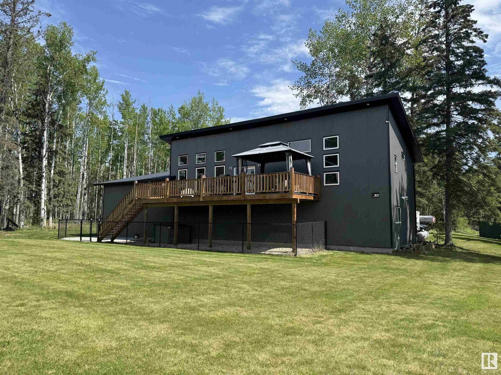 Rural Brazeau County, AB T7A2A3,9013 621 HI