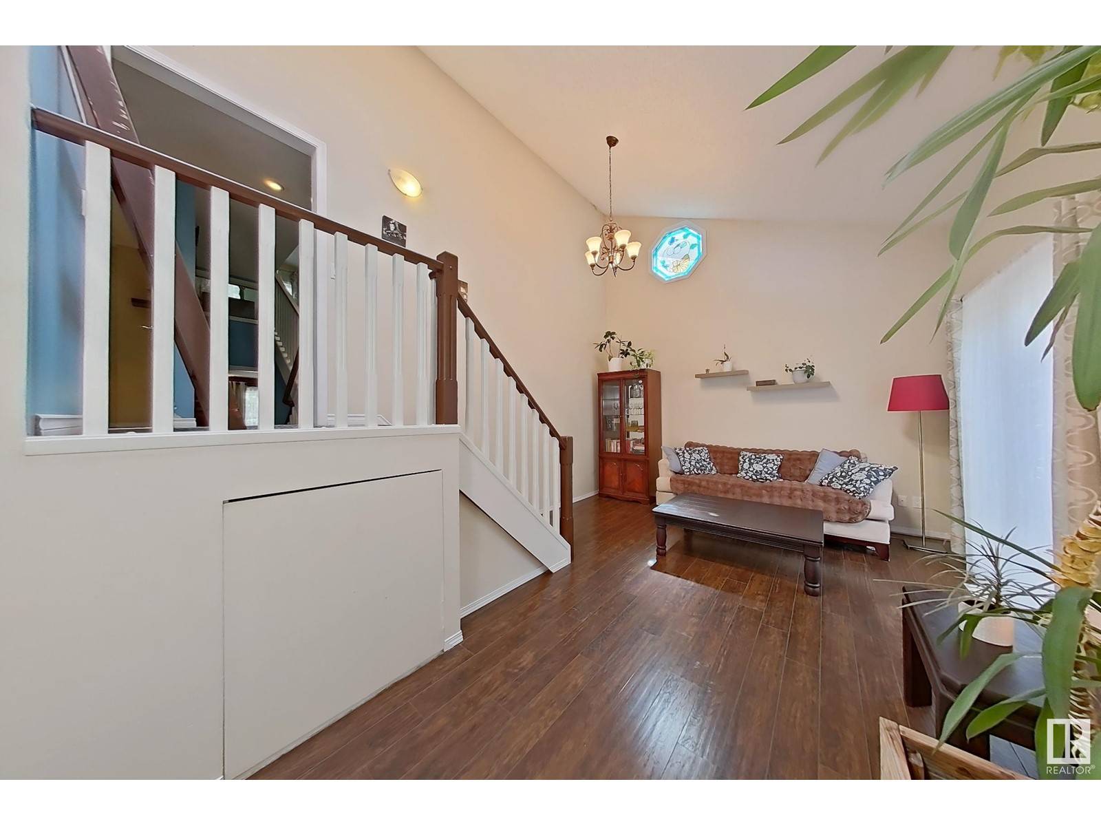 Edmonton, AB T5L0S6,12122 125 ST NW