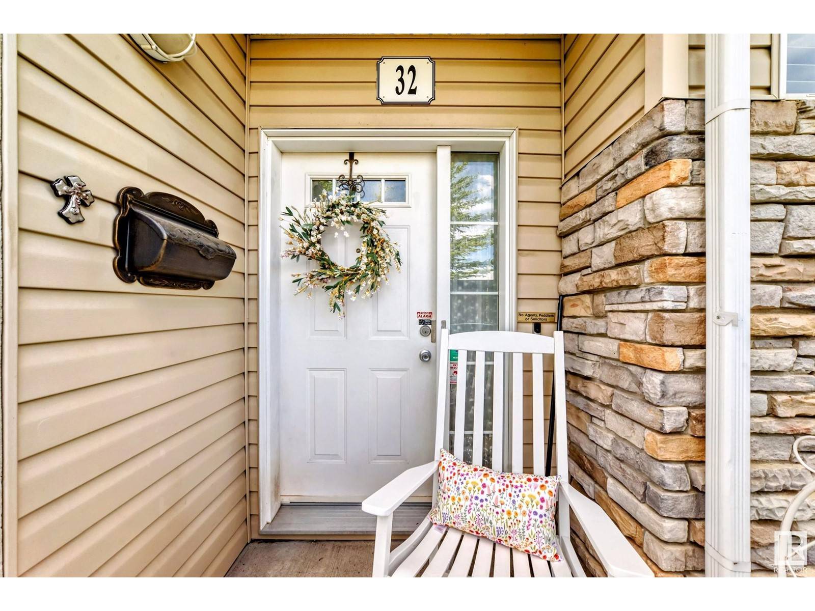 Edmonton, AB T5K1K1,32 1179 summerside Dr SW
